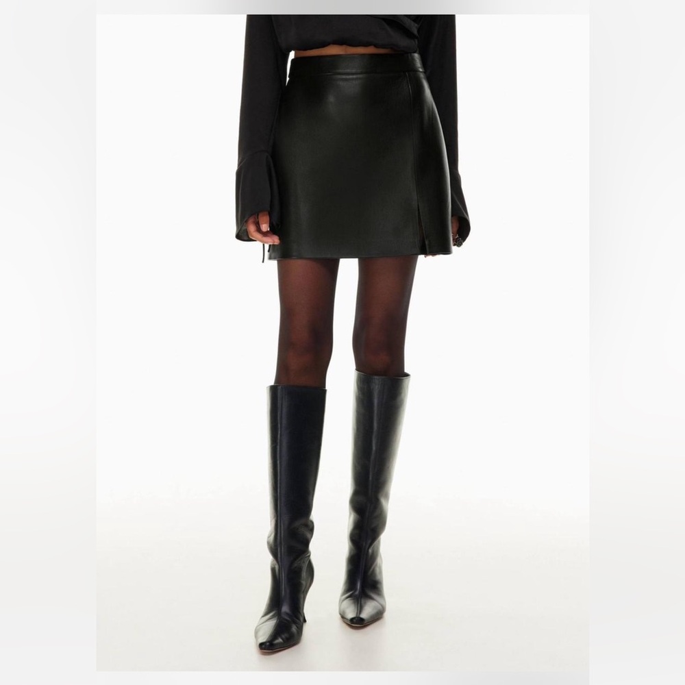 Aritzia Wilfred Vegan Leather Patio Mini Skirt Black